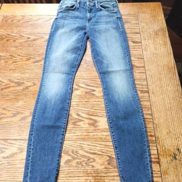 MOTHER The Looker Jeans in Groovin Size 25 - Picture 2 of 6